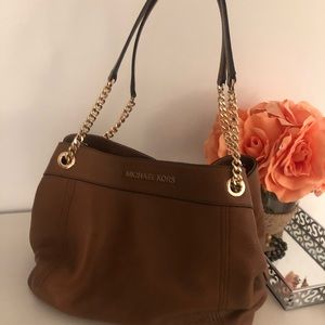 Michael Kors shoulder bag in acorn!